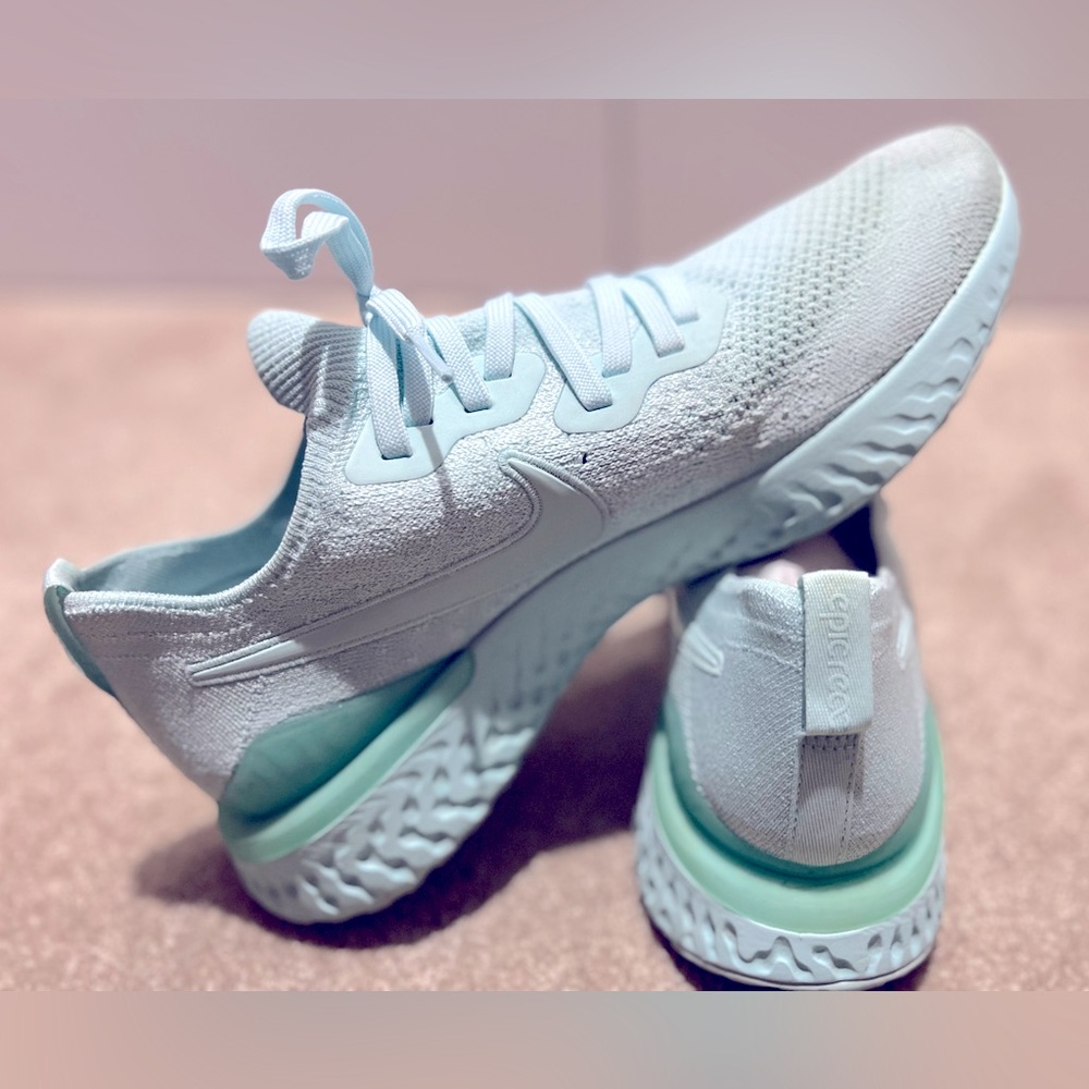 Nike Epic React Flynit 2 Teal Tint Size Men 10.5/W12